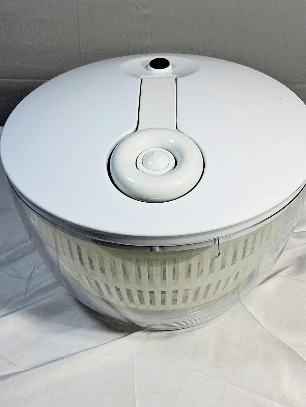 Pampered Chef Salad and Berry Spinner 2 Spinner Bowls 1 Salad Bowl Works Fine!